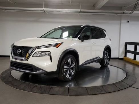 Used 2023 Nissan Rogue SL AWD/4WD image 4