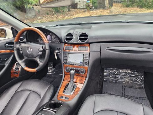 Used 2009 Mercedes-Benz CLK 350 Cabriolet image 22