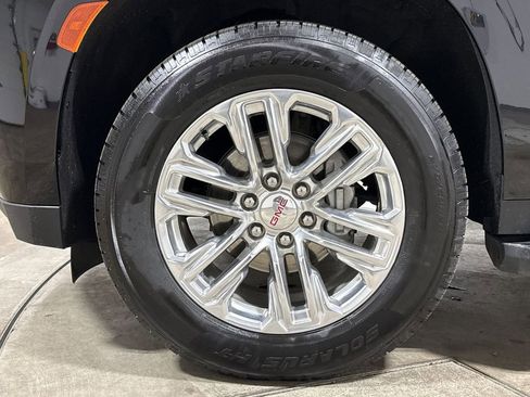 Used 2024 GMC Yukon SLT AWD/4WD image 27
