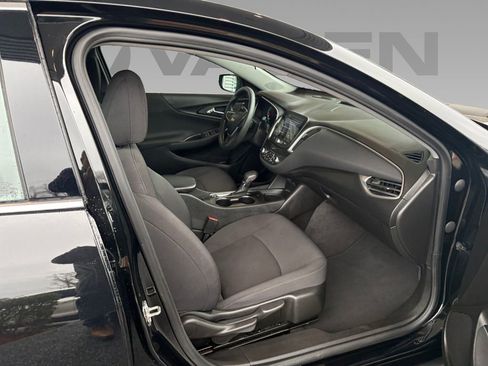 Used 2023 Chevrolet Malibu LT image 8