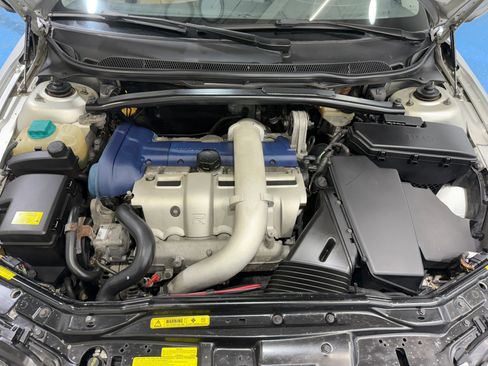 Used 2005 Volvo V70 R image 46