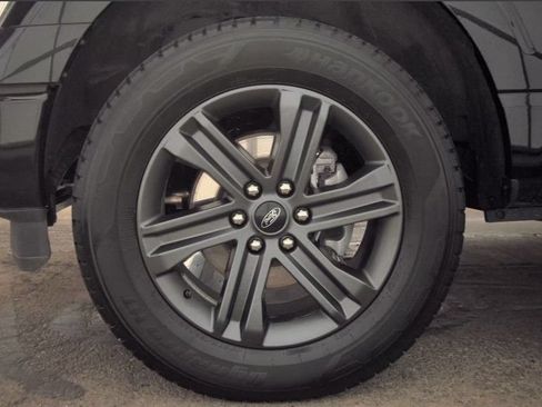 Used 2023 Ford F150 Lariat w/ Equipment Group 502A High AWD/4WD image 5