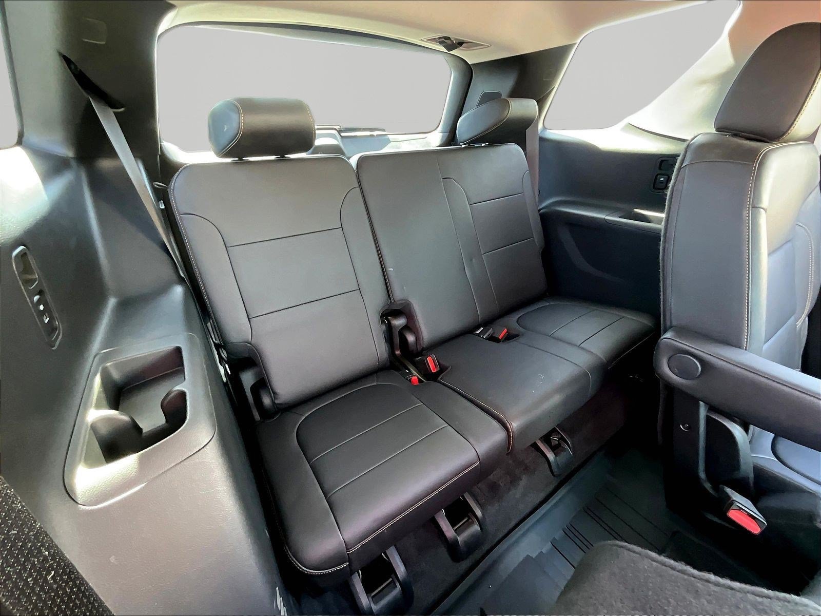 Used 2020 Chevrolet Traverse LT w/ LT Premium Package FWD image 26