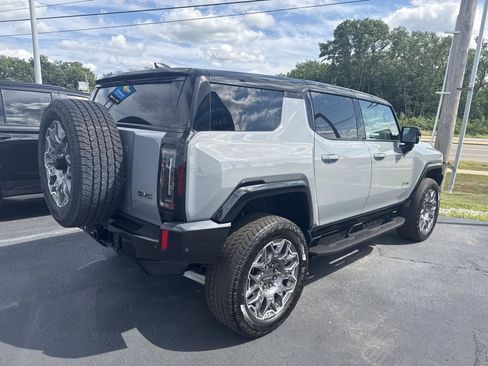 Used 2025 GMC Hummer EV 3X AWD/4WD image 4