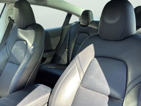 Used 2023 Tesla Model 3 Performance image 10