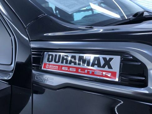 Used 2021 GMC Sierra 2500 AT4 w/ AT4 Premium Plus Package image 9