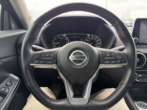 Used 2021 Nissan Sentra SR w/ SR Premium Package image 32