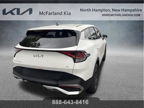 Used 2025 Kia Sportage LX AWD/4WD image 4
