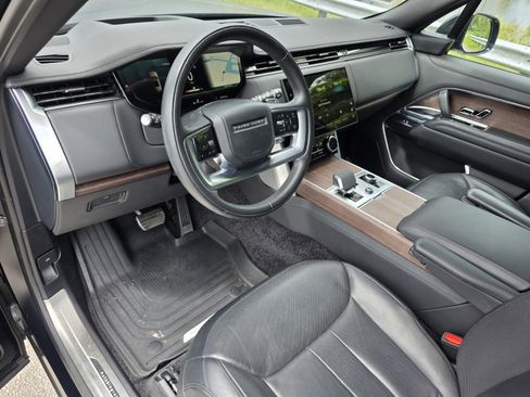 Certified 2023 Land Rover Range Rover Long Wheelbase Autobiography AWD/4WD image 11