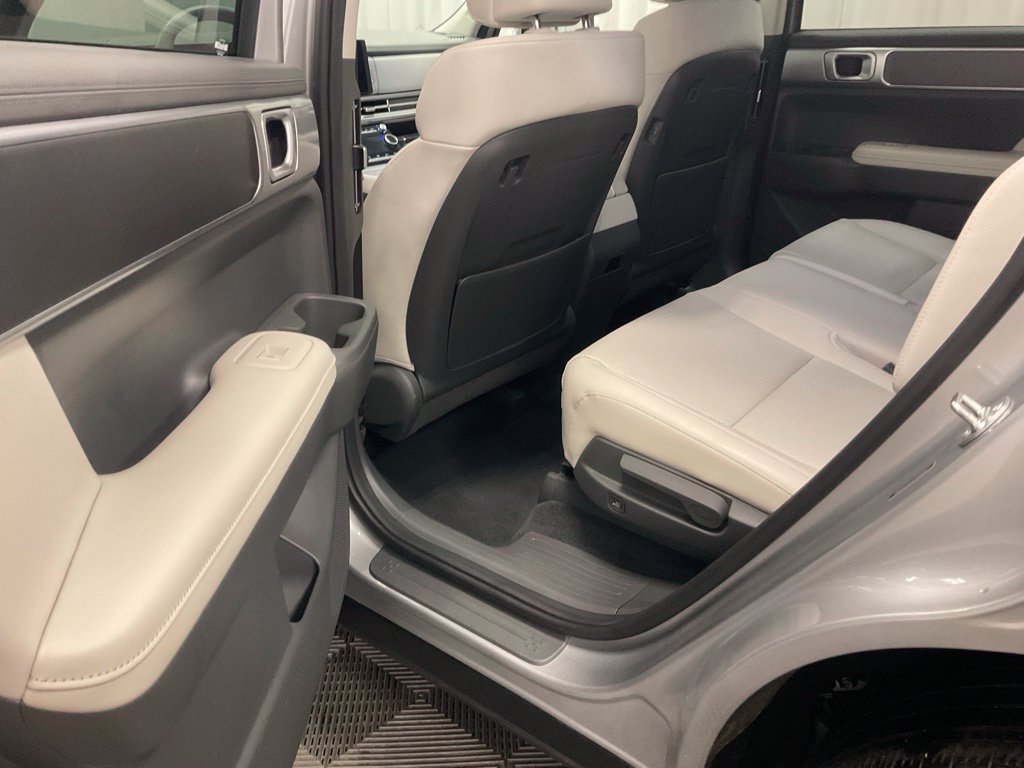 Used 2026 Hyundai Santa Fe SEL AWD/4WD image 29