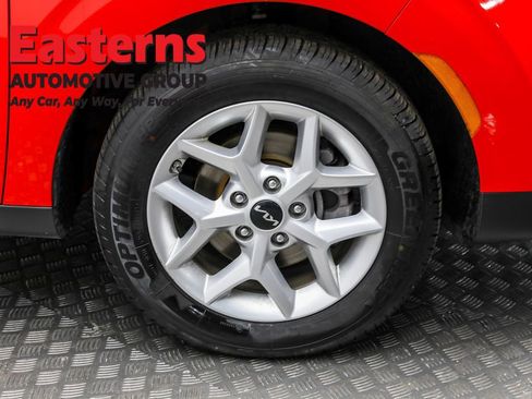 Used 2024 Kia Soul LX w/ Option Group 015 image 30