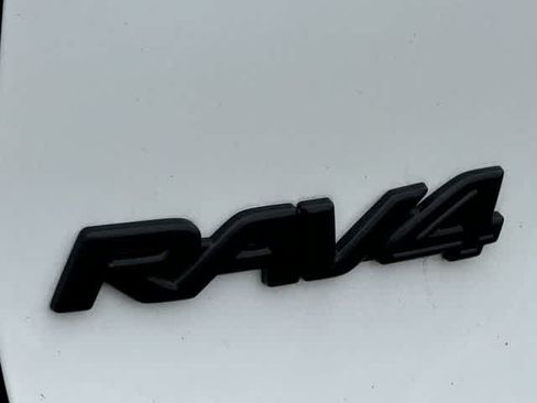 Used 2025 Toyota RAV4 XLE w/ Convenience Package AWD/4WD image 19