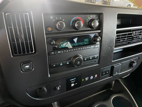 Used 2024 Chevrolet Express 3500 LT w/ LT Preferred Equipment Group RWD image 18
