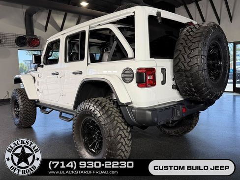 Used 2024 Jeep Wrangler Unlimited Rubicon 4xe AWD/4WD image 5