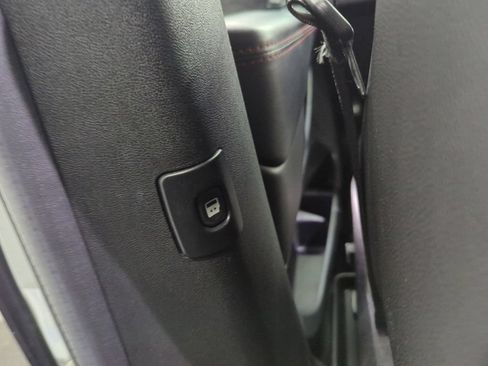 Used 2017 Dodge Grand Caravan GT FWD image 25
