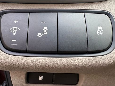 Used 2019 Kia Sorento LX image 21