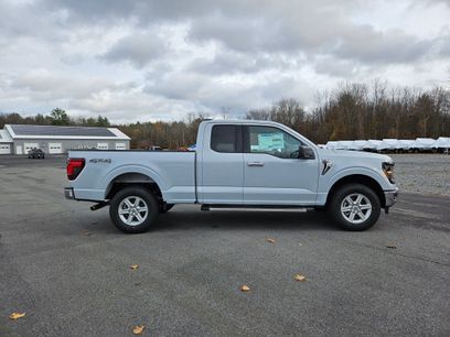 New 2025 Ford F150 XLT w/ Equipment Group 301A Standard
