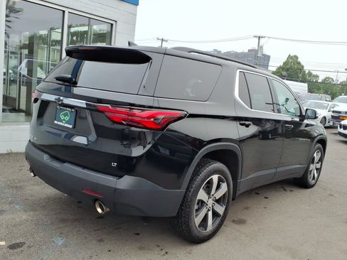 Certified 2023 Chevrolet Traverse LT w/ LT Premium Package AWD/4WD image 6