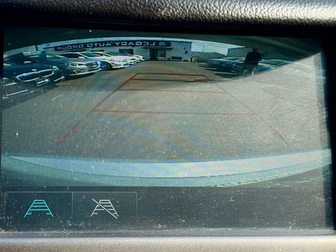 Used 2018 Chevrolet Cruze LT w/ RS Package image 21