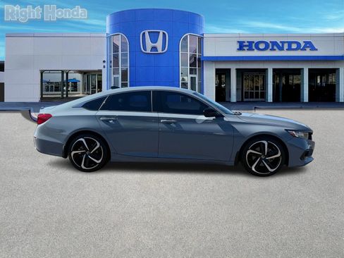 Used 2022 Honda Accord Sport image 9