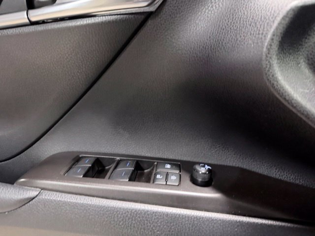 Used 2023 Toyota Camry SE FWD image 24