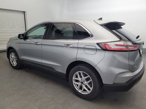 Used 2024 Ford Edge SEL image 3