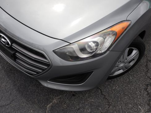 Used 2016 Hyundai Elantra GT FWD image 27