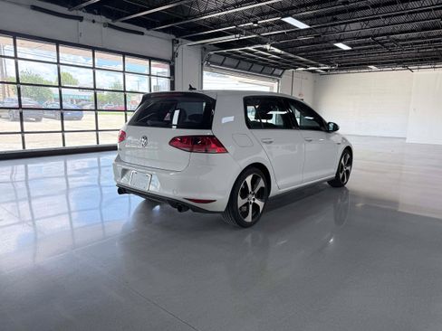 Used 2016 Volkswagen GTI Autobahn FWD image 5