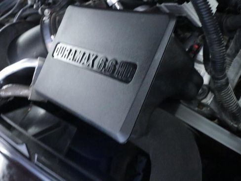 Used 2024 Chevrolet Silverado 2500 High Country w/ High Country Premium Package AWD/4WD image 9