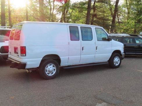 Used 2014 Ford E-250 and Econoline 250 w/ Power Group image 4