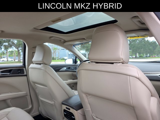 Used 2020 Lincoln MKZ Reserve w/ Elements Package FWD image 12