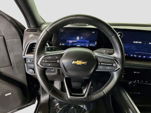 Used 2025 Chevrolet Tahoe Premier RWD image 13