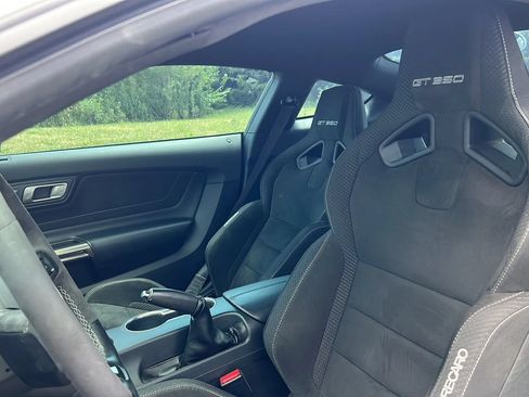 Used 2017 Ford Mustang Shelby GT350 w/ Electronics Package RWD image 13