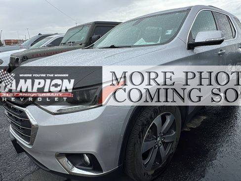 Used 2018 Chevrolet Traverse LT AWD/4WD image 1