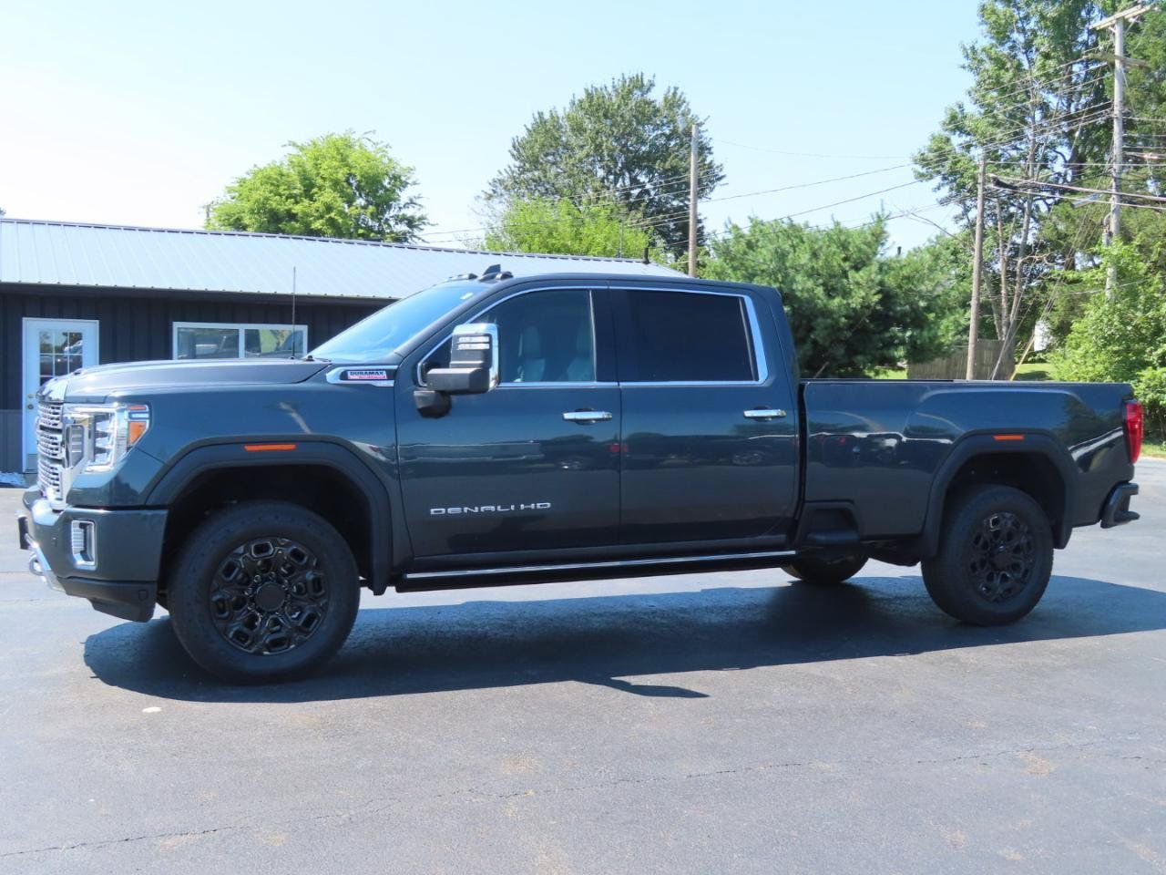 Used 2021 GMC Sierra 3500 Denali w/ Denali Ultimate Package AWD/4WD image 2