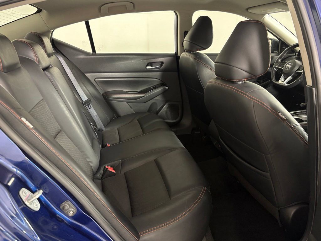 Used 2024 Nissan Altima 2.5 SR FWD image 42