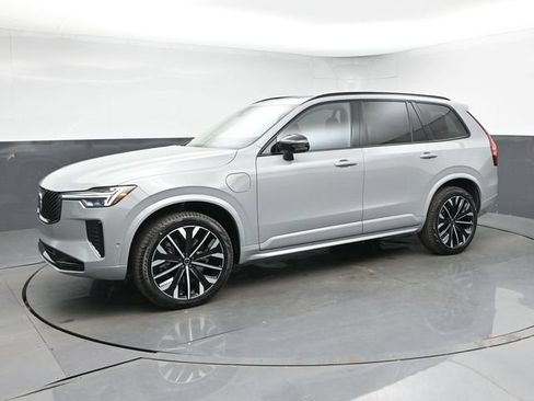 New 2026 Volvo XC90 T8 Ultra w/ Protection Package Premier AWD/4WD image 4