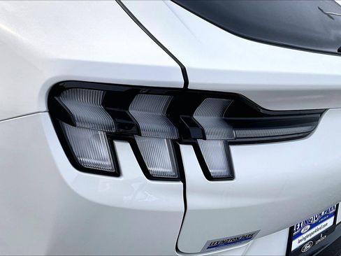 Certified 2022 Ford Mustang Mach-E Premium image 25