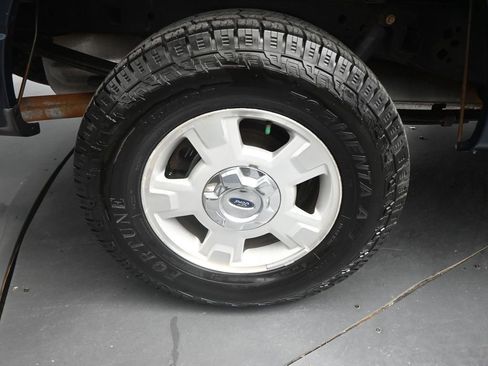 Used 2014 Ford F150 XLT w/ XLT Convenience Package image 24