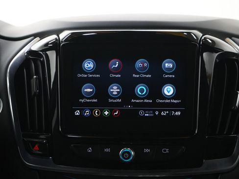 Used 2023 Chevrolet Traverse LT FWD image 15