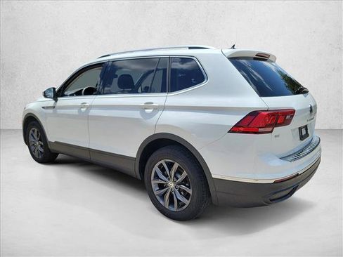 Used 2023 Volkswagen Tiguan SE FWD image 7