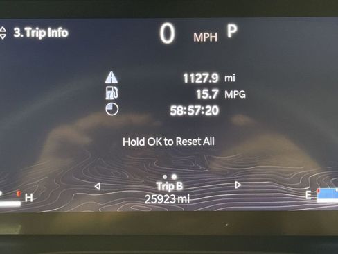 Used 2023 Jeep Grand Cherokee L Limited w/ Luxury Tech Group II image 17