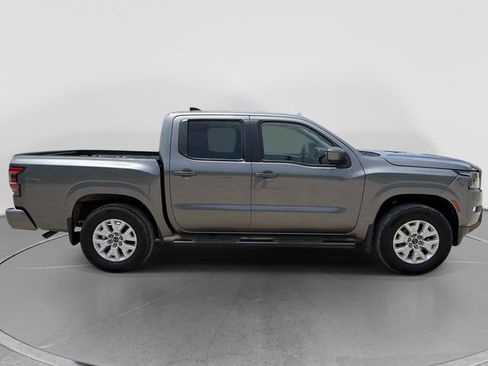 Used 2024 Nissan Frontier SV w/ SV Convenience Package AWD/4WD image 2
