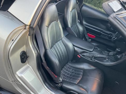 Used 2000 Chevrolet Corvette Coupe image 15