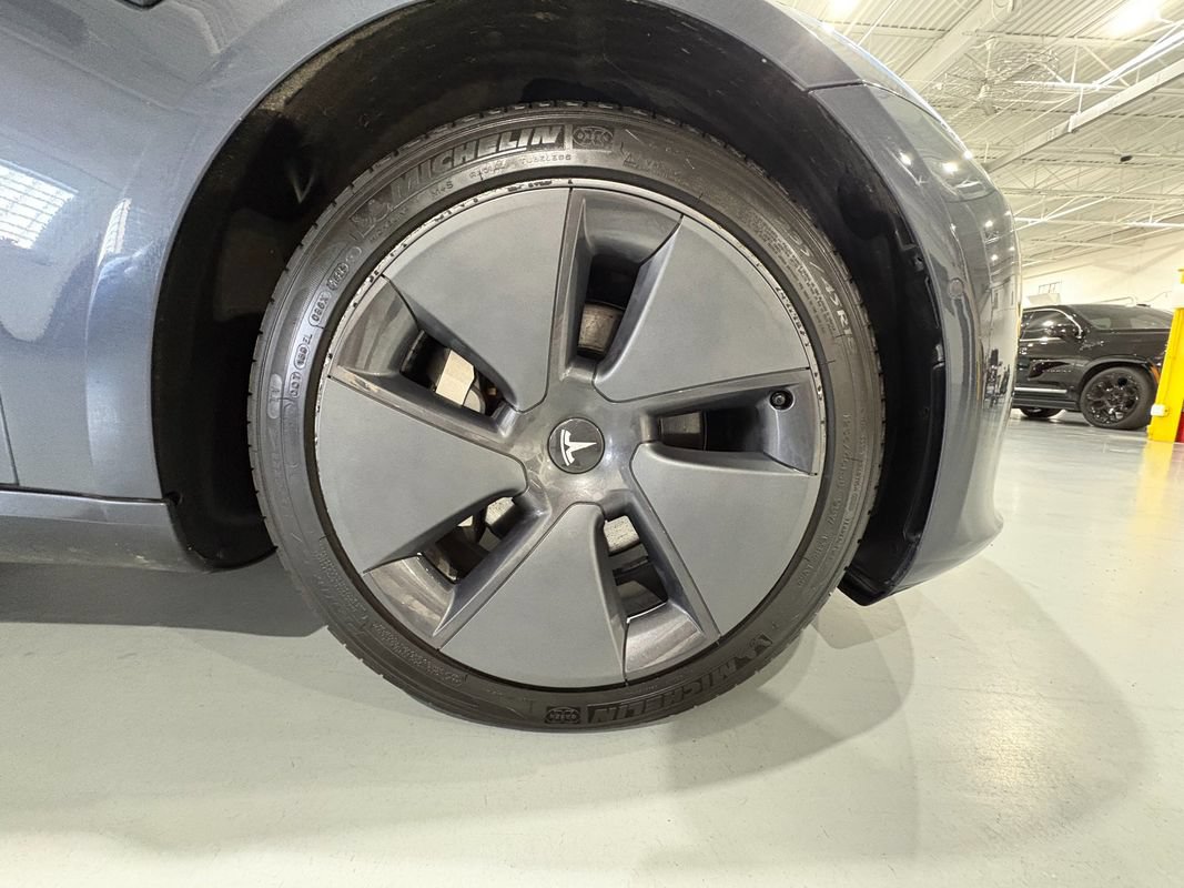 Used 2022 Tesla Model 3 Long Range AWD/4WD image 42