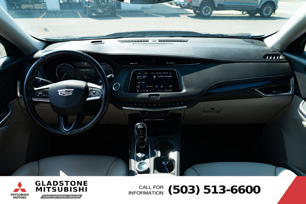Used 2023 Cadillac XT4 Premium Luxury AWD/4WD image 9