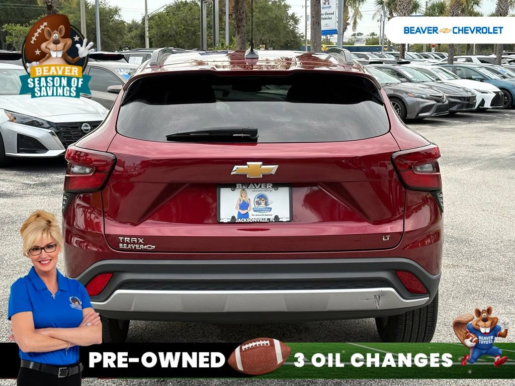 Used 2025 Chevrolet Trax LT FWD image 6