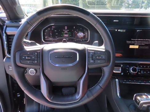 Used 2025 GMC Sierra 1500 Denali Ultimate AWD/4WD image 21