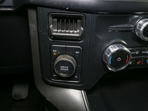 Used 2025 Ford F150 Lariat w/ Equipment Group 502A High AWD/4WD image 29