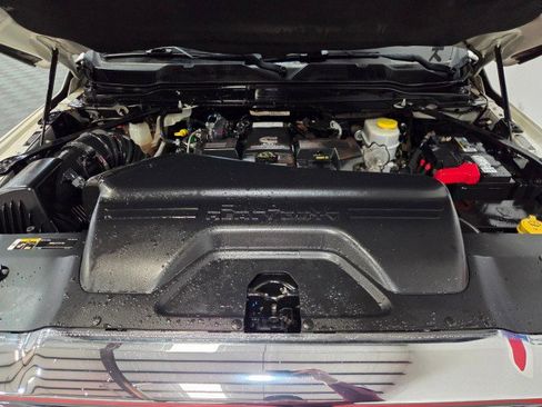 Used 2019 RAM 3500 Laramie image 95